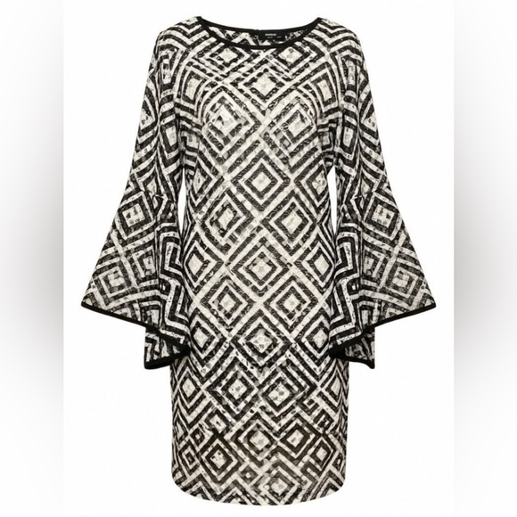 Cover Me Other - Cover Me Black and White Lace Bell Sleeve Cover Up Tunic | Size Medium